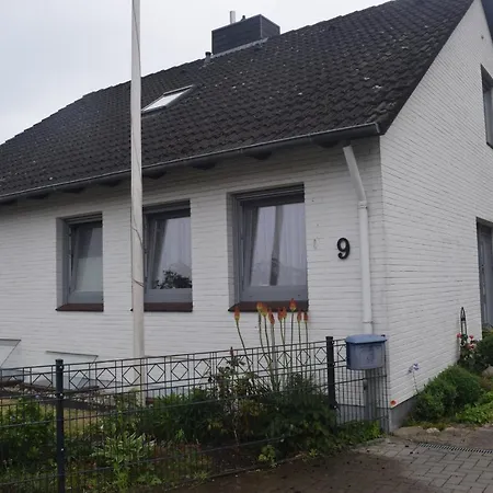 Ferienwohnung Zwischen Eider Und Nord-ostsee-kanal 아파트 렌츠부르크